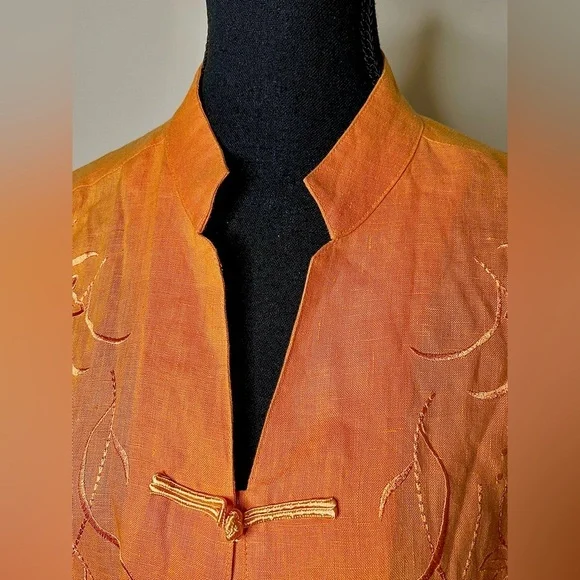 🧡Dean & White Mandarin, coral / embroidered button down linen top, 3/4 sleeves🧡 - Picture 4 of 10